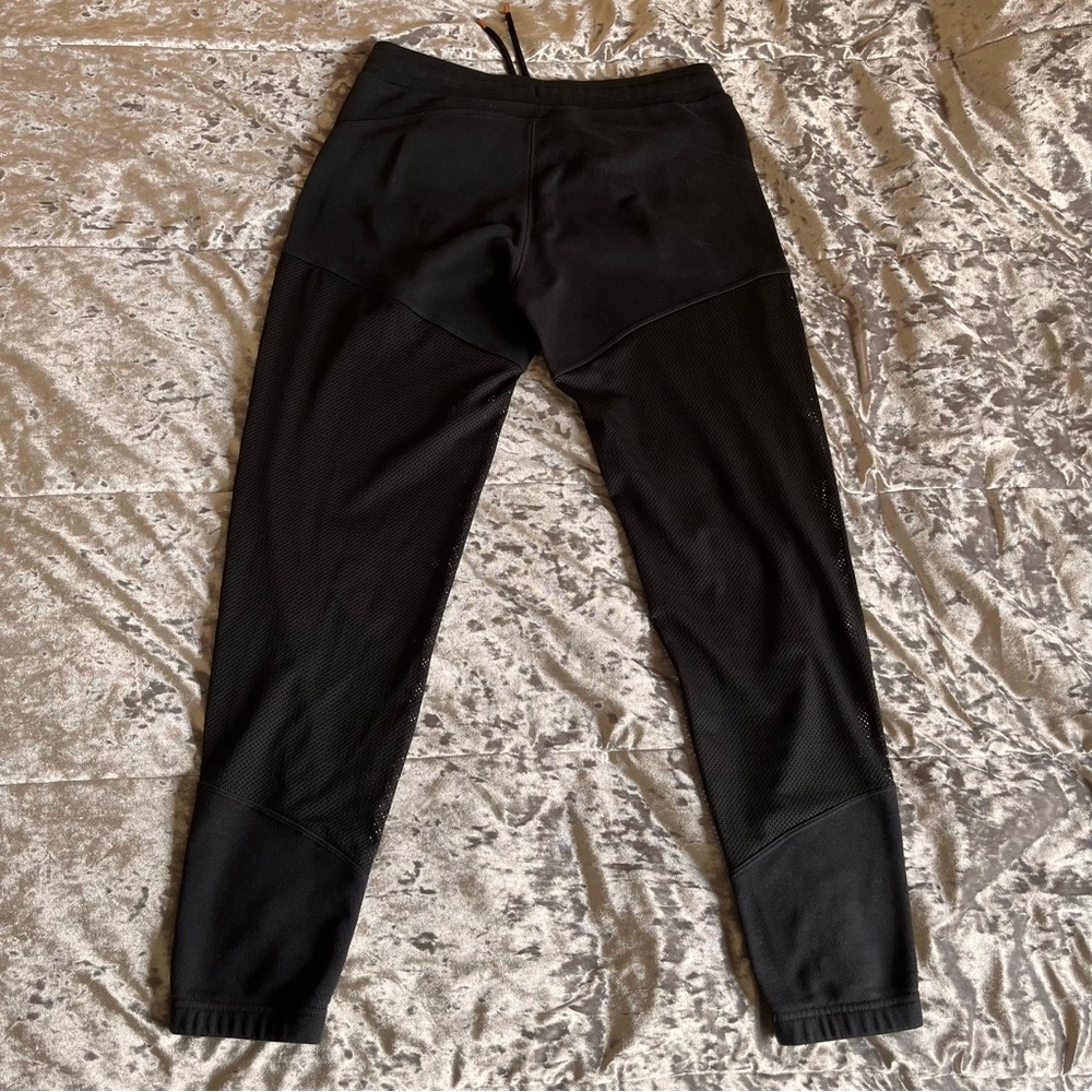 Black Abercrombie mesh Jogger Sweatpants - Picture 4 of 12